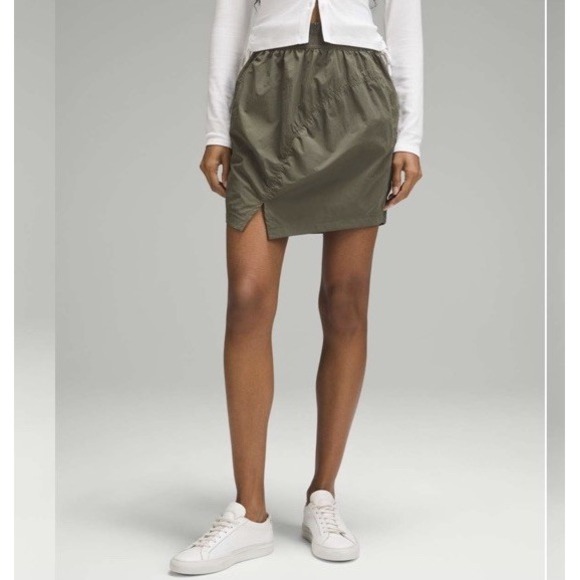 Lululemon High-Rise Ruched Mini Skirt Size XL Army Green - Picture 2 of 10